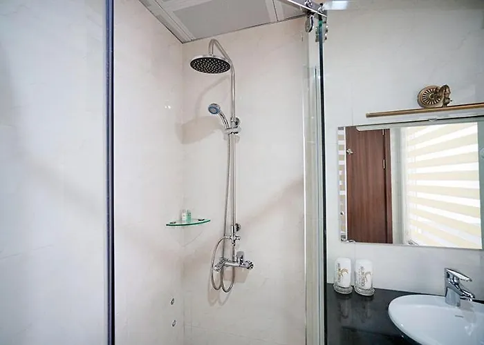 Centrica 3* Hạ Long
